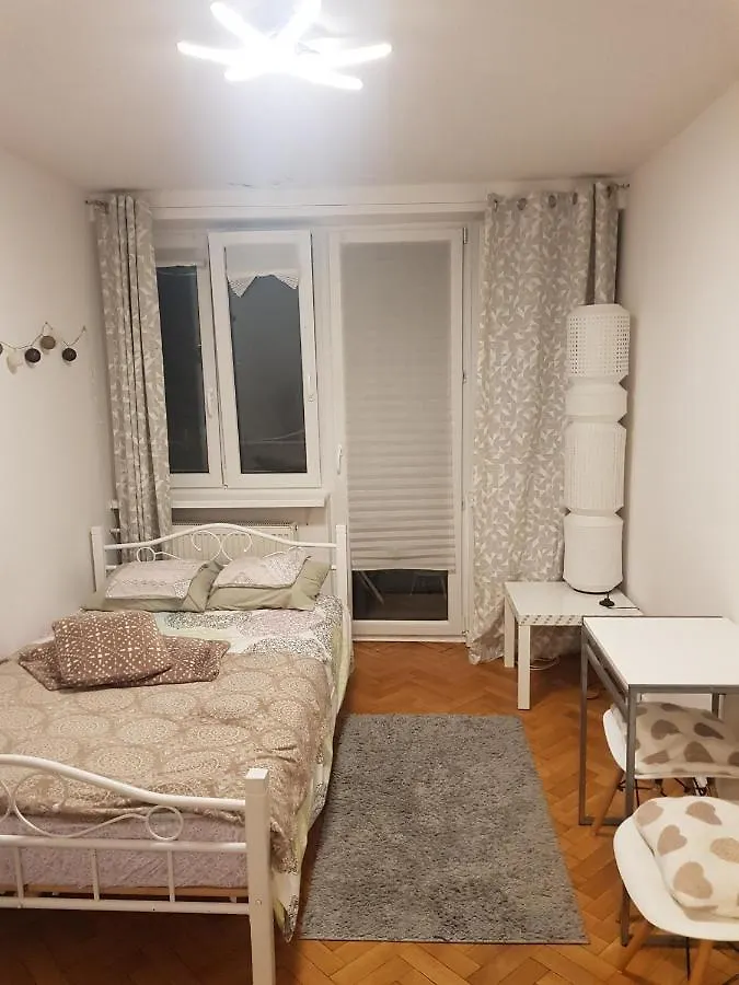 Apartament Plac Trzech Krzyży Warszawa