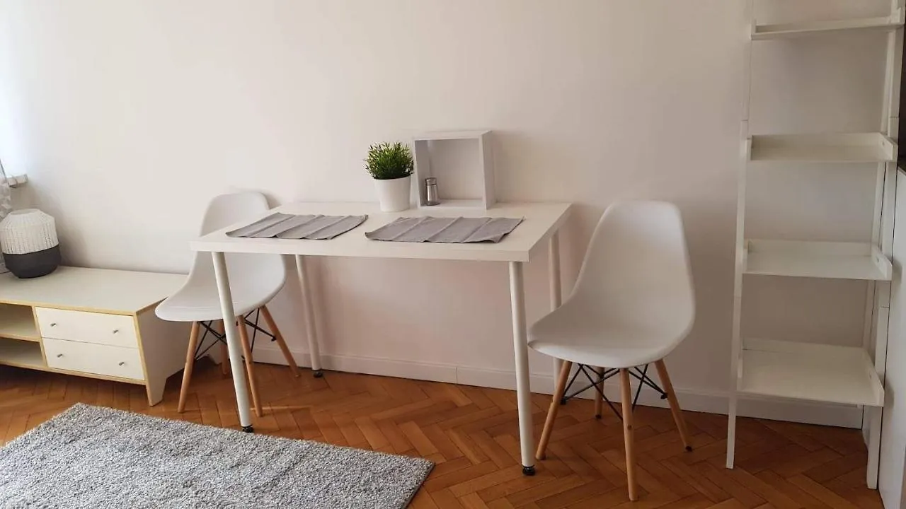 Apartament Plac Trzech Krzyży Warszawa Polska