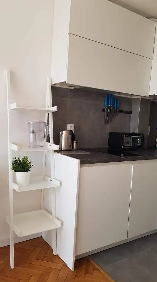 Apartament Plac Trzech Krzyży Warszawa 0*,